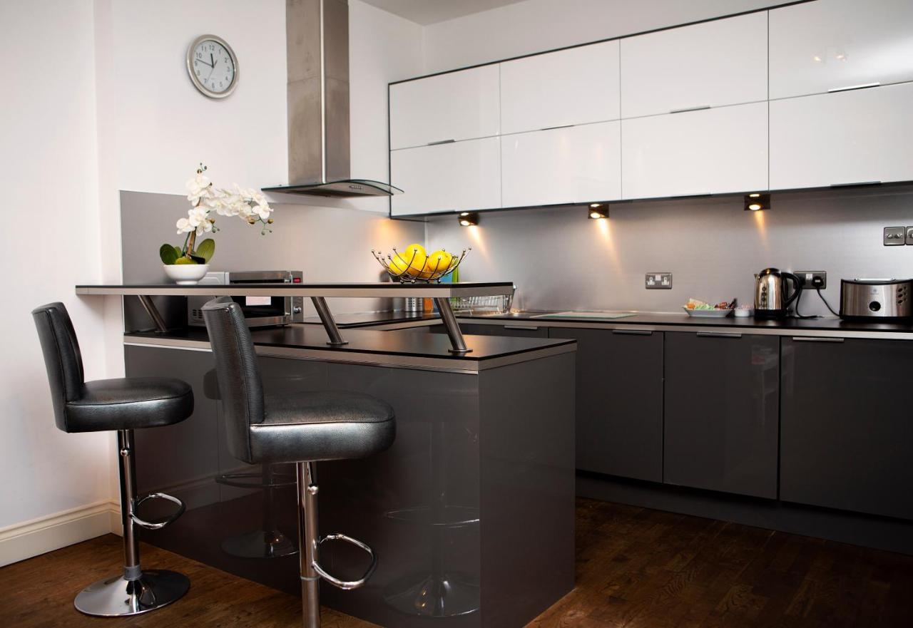 Apt 1, Trafalgar Square 1St Floor By Indigo Flats London Exterior photo